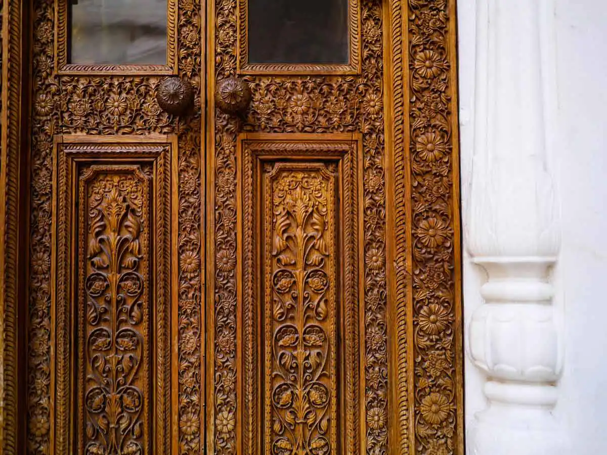 04-dveri-chpu-frezerovannye