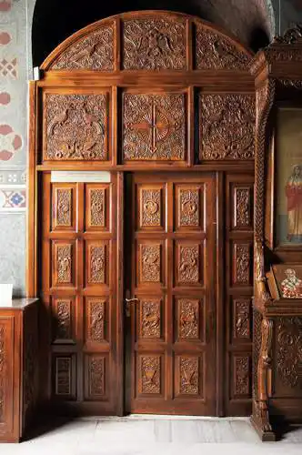 05-dveri-chpu-frezerovannye